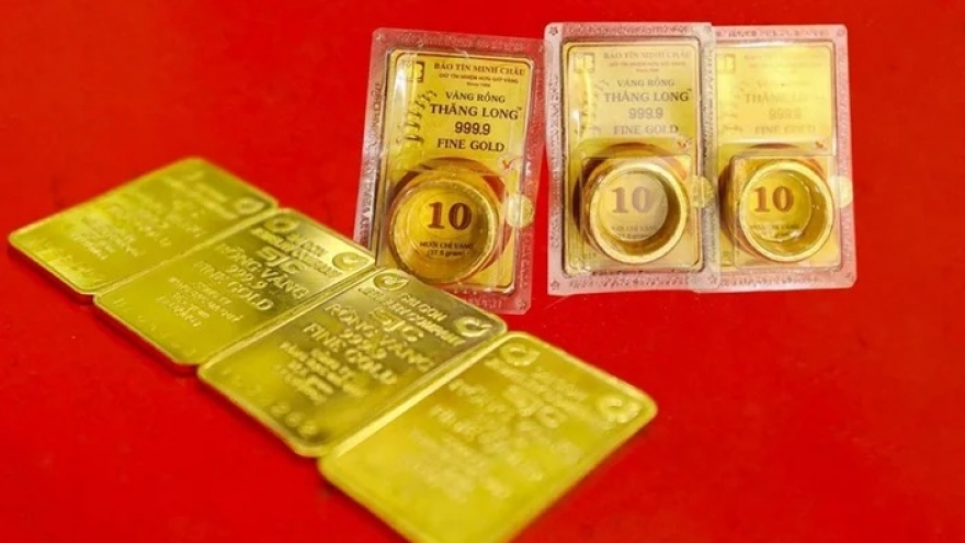 Giá vàng hôm nay 13/10: Vàng SJC lập đỉnh giao dịch ở mức 143,6 triệu đồng/lượng